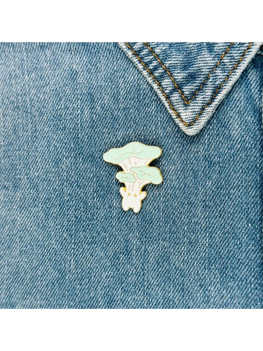 ⭐Enamel Pin Funny Cartoon Brooches Cute Humanoid Elf Mushroom Mint White⭐